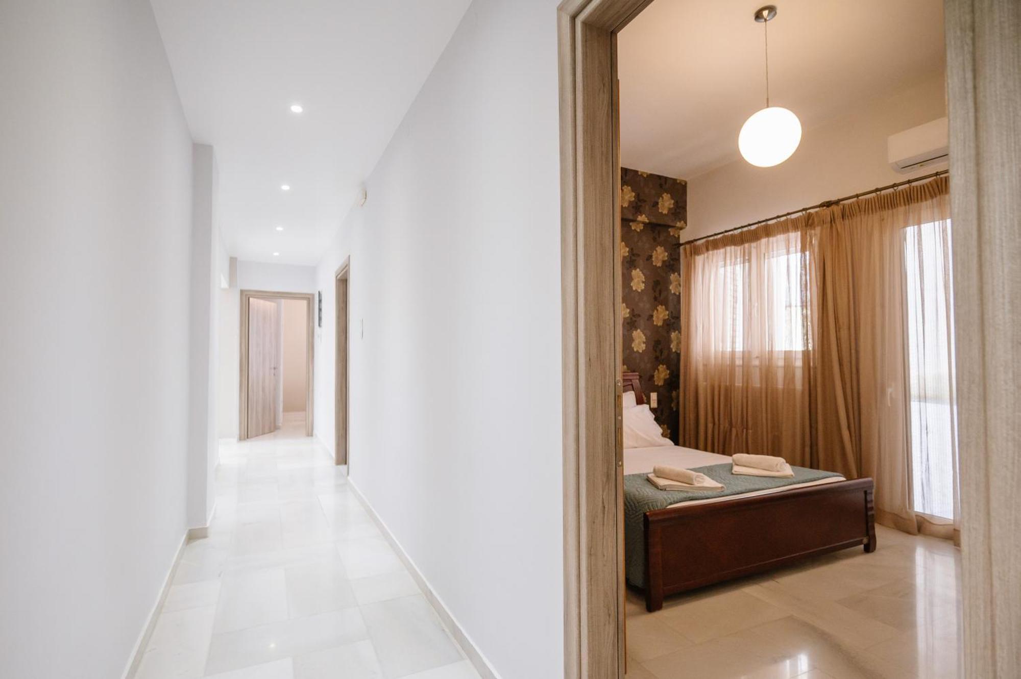 Brand New Family House Est. 2023 Apartment Heraklion  Bagian luar foto