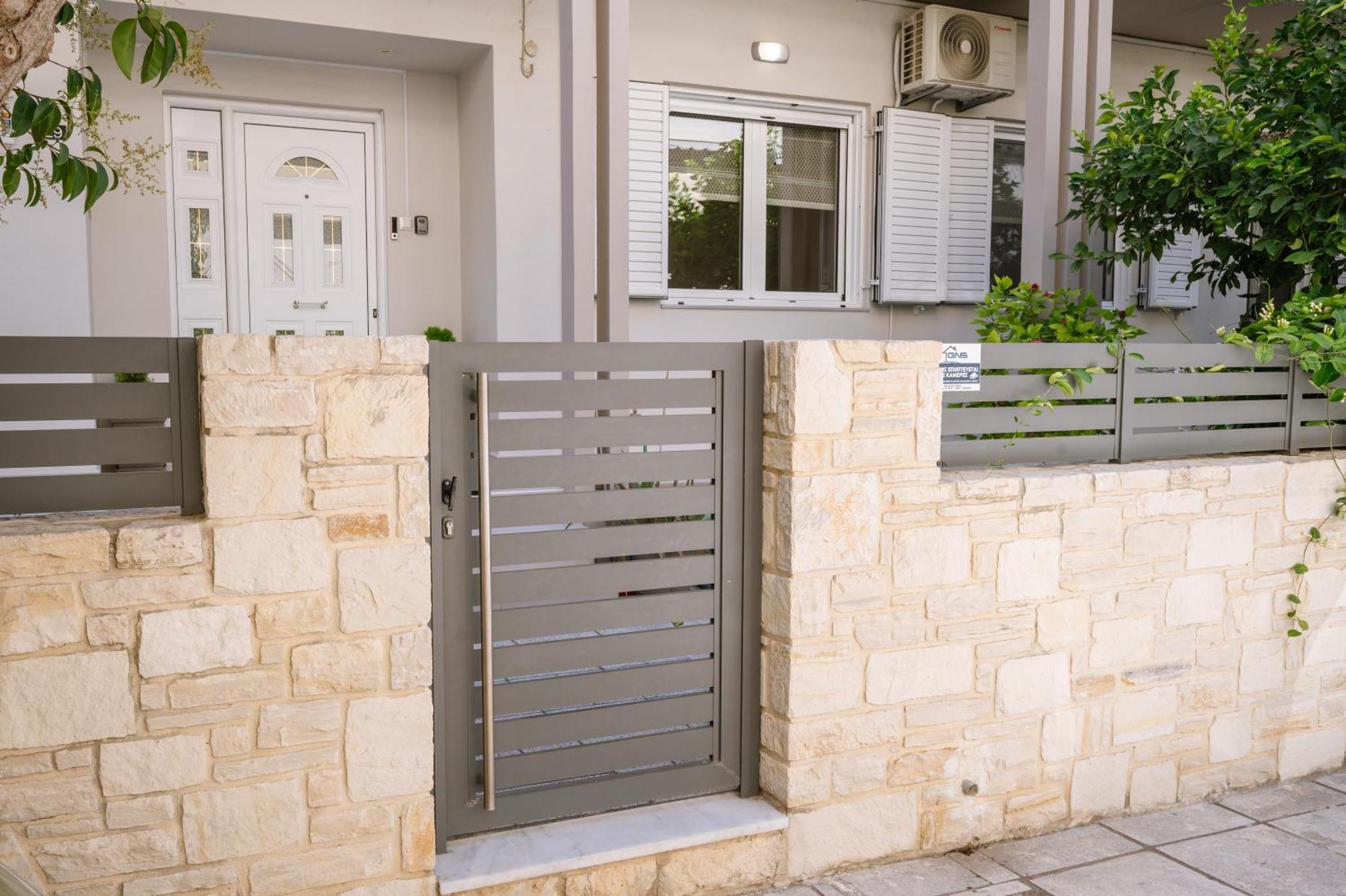 Brand New Family House Est. 2023 Apartment Heraklion  Bagian luar foto